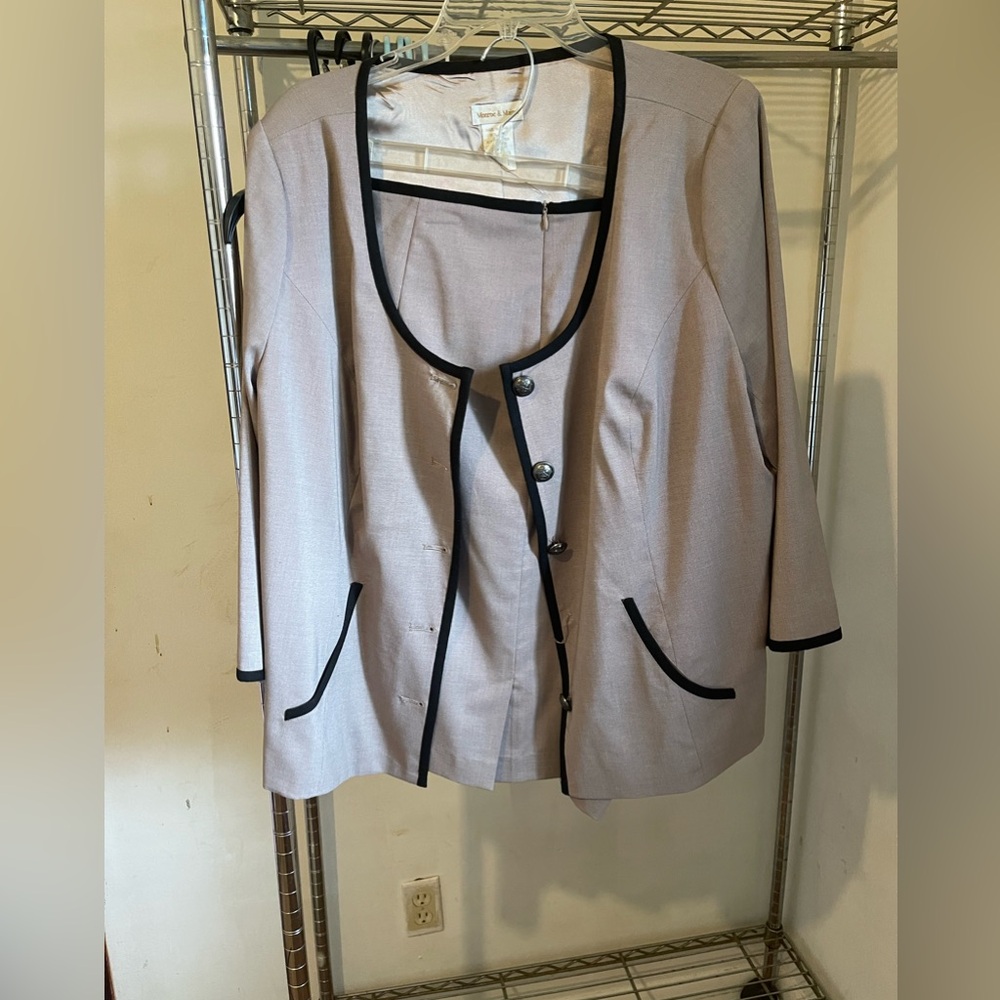 2 piece suit